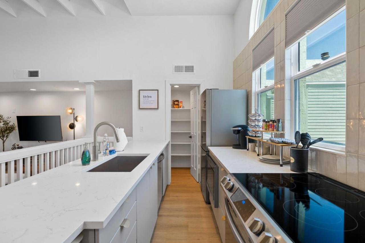 Chic Uptown Phoenix Home - Pool Table & Perfect Location Bagian luar foto