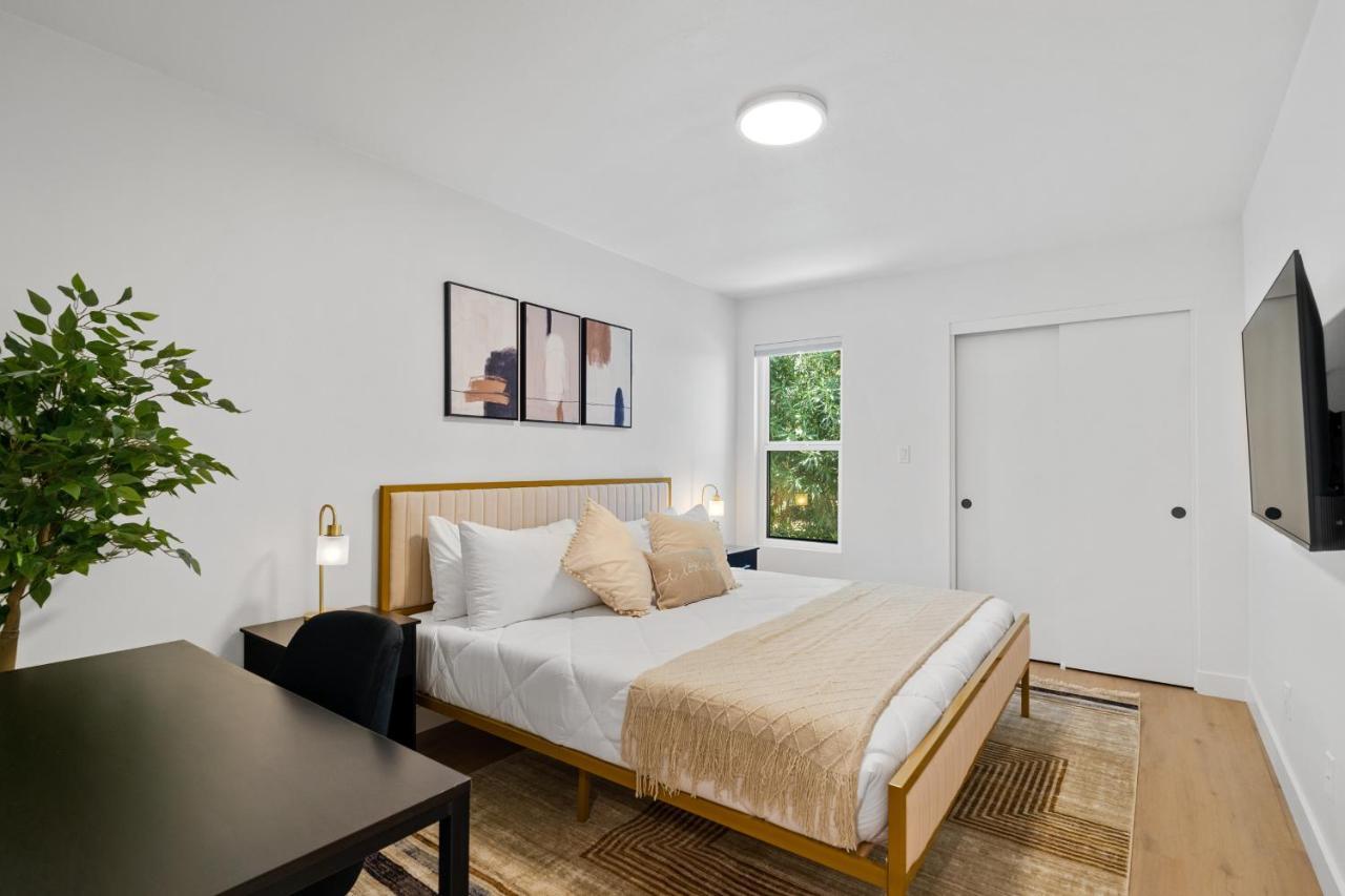Chic Uptown Phoenix Home - Pool Table & Perfect Location Bagian luar foto